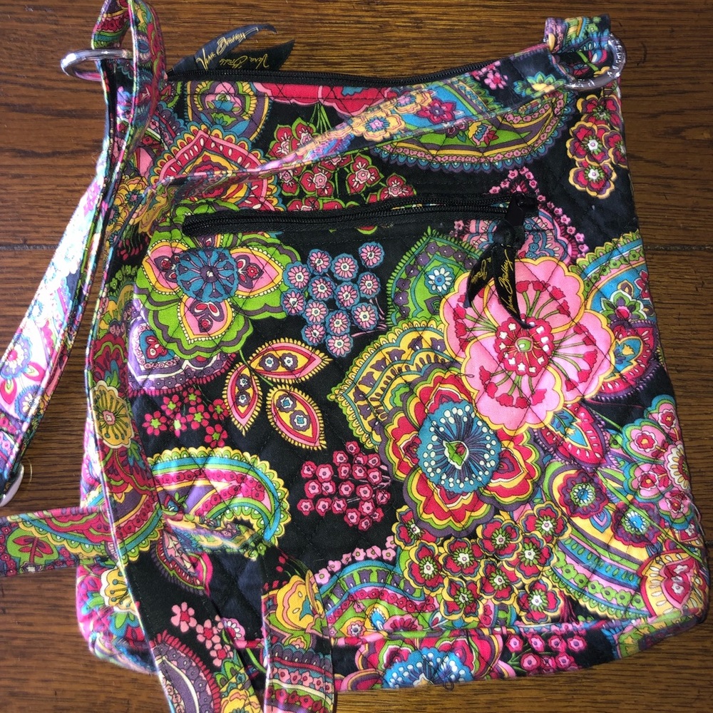 Iconic Vera Bradley crossbody purse